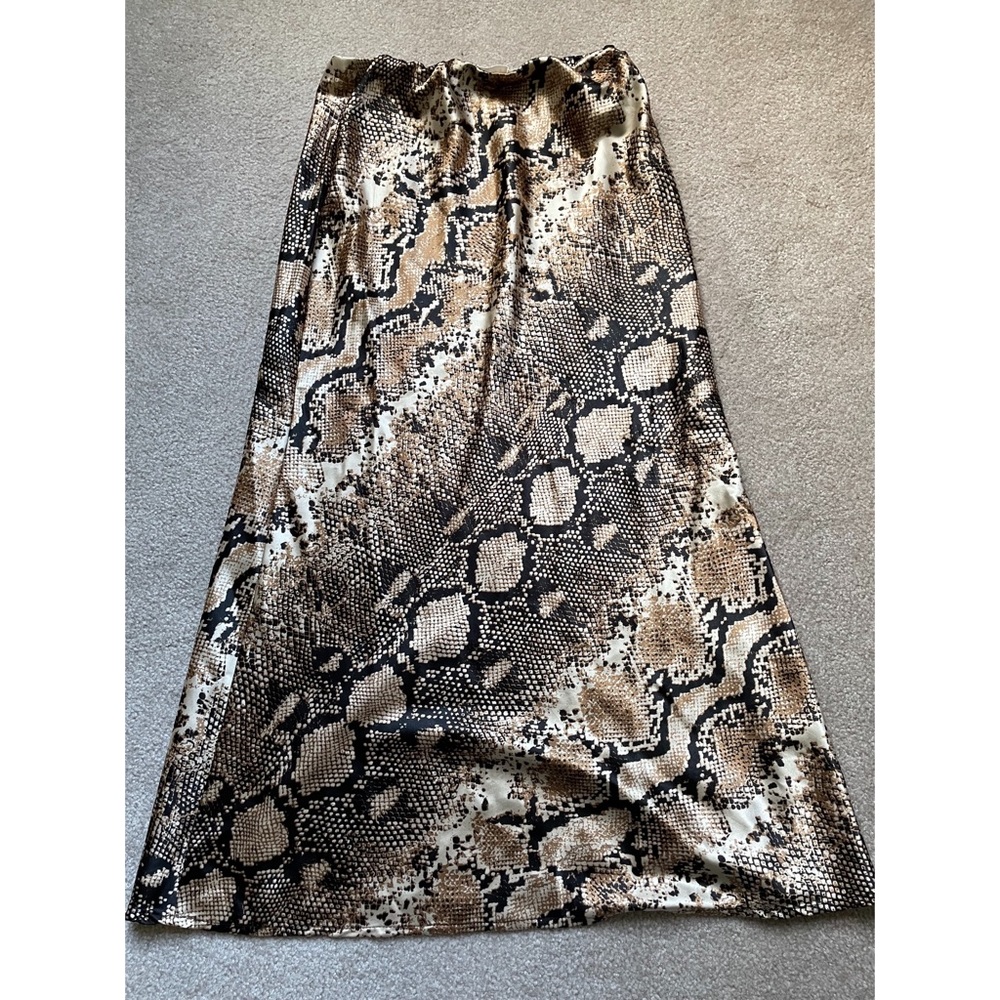 Snakeskin print skirt